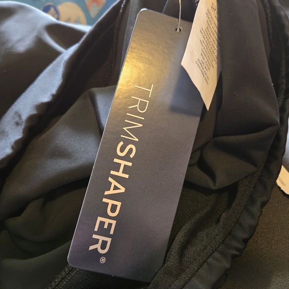 Black Mini Skater Swim Skirt - Picture 5 of 7